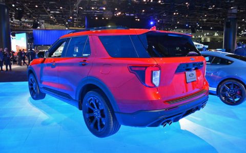 Задний бампер Ford Explorer 2019-2020