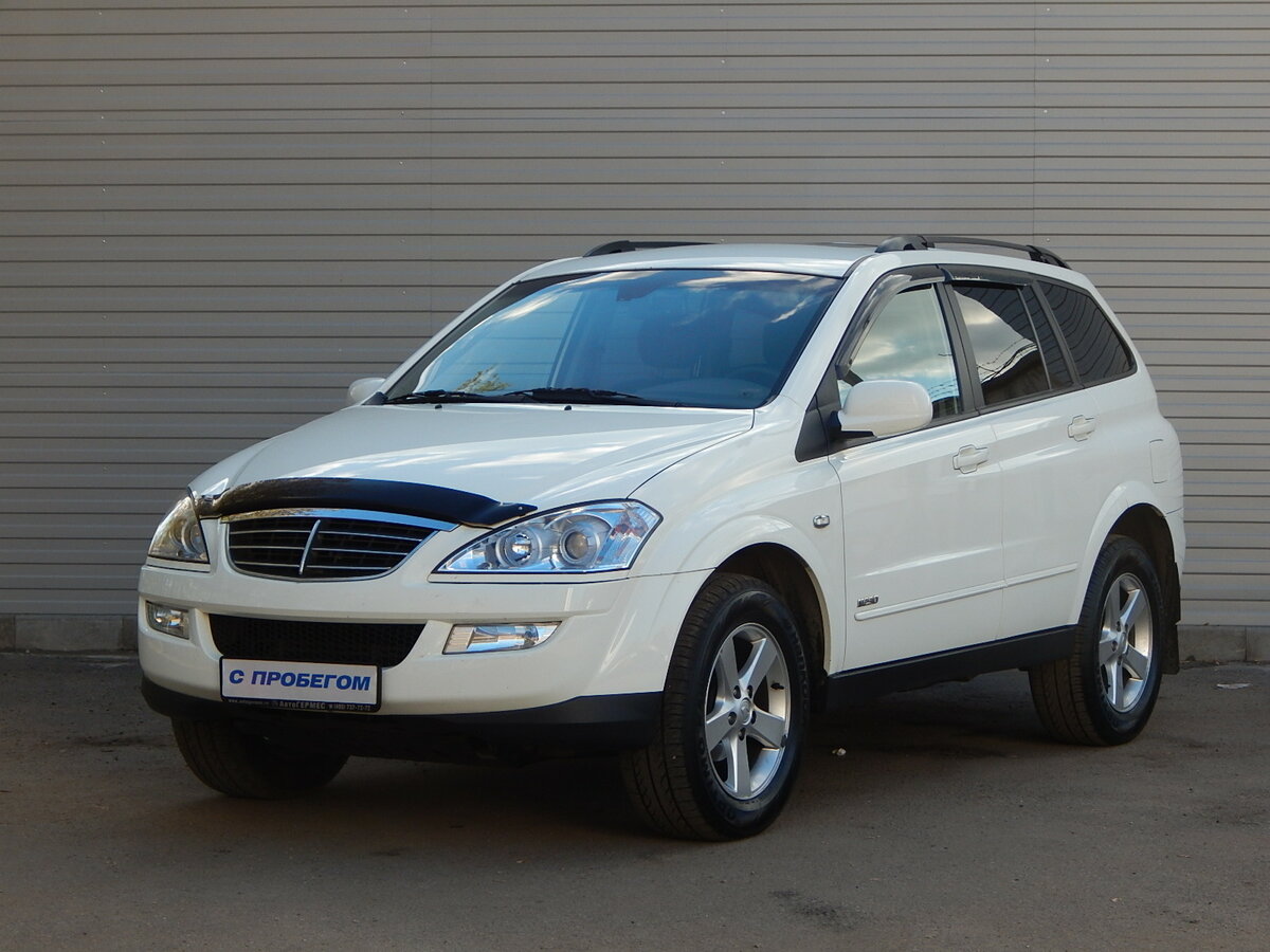 Санг йонг кайрон. SSANGYONG Kyron. SSANGYONG Kyron 2. Санг енг Кайрон 2010 белый. Корейская машина саньенг Кайрон.