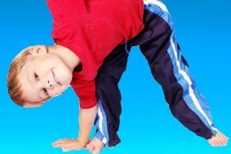 Детям с дополнительной трабекулой рекомендуются легкие упражнения