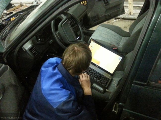 Прошивка иммобилайзера автомобиля ВАЗ-2110 в автосервисе