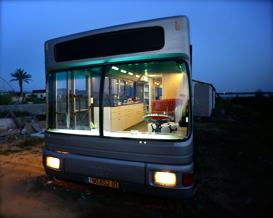 Дом-автобус от Ward Design
