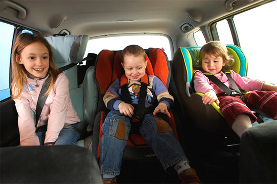 какое самое безопасное место в автомобиле для ребенка