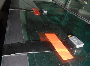 Пример вывода контактов электрообогревамого стекла