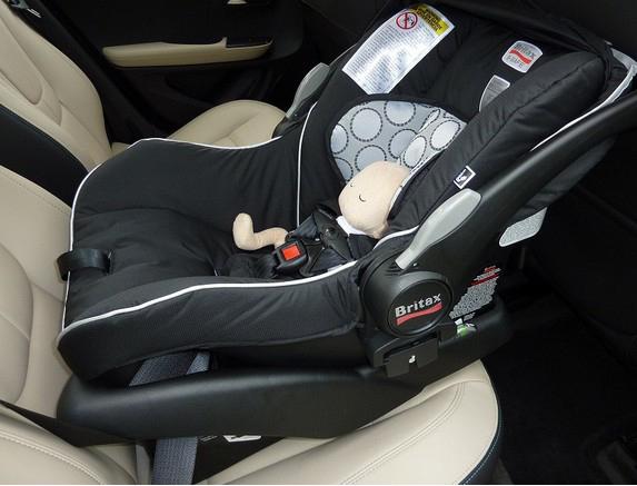 автолюлька для новорожденных в машину 